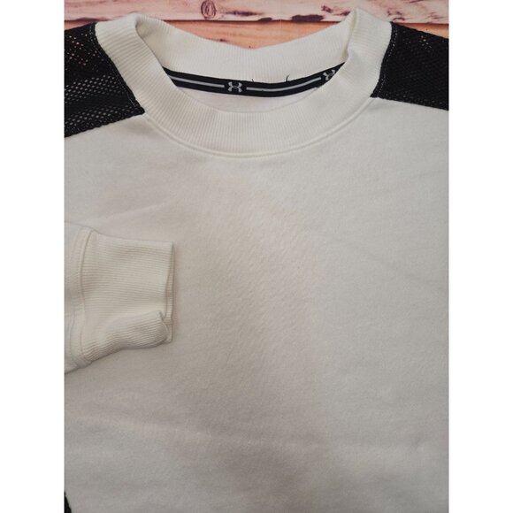 Under Armour Womens Oversized White XS Loose Fit Sweatshirt - Picture 4 of 9
